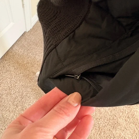 NWOT! Athleta Black Puffer Mixed Media Vest - Picture 3 of 9